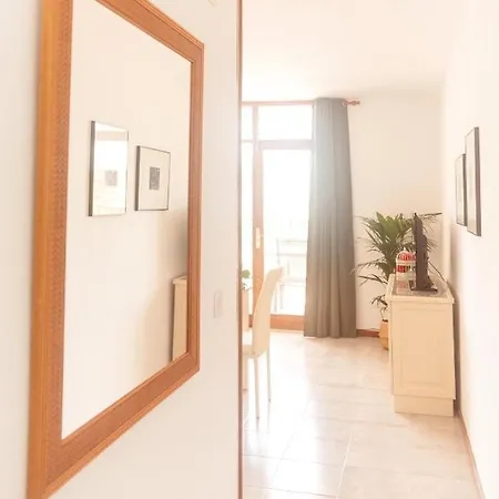 Thaisay Apartment *